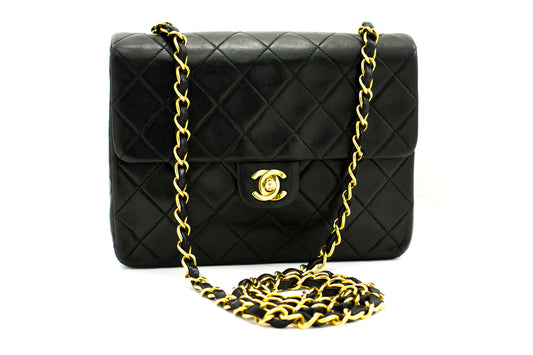 Chanel Mini matelassé Shoulder Bag