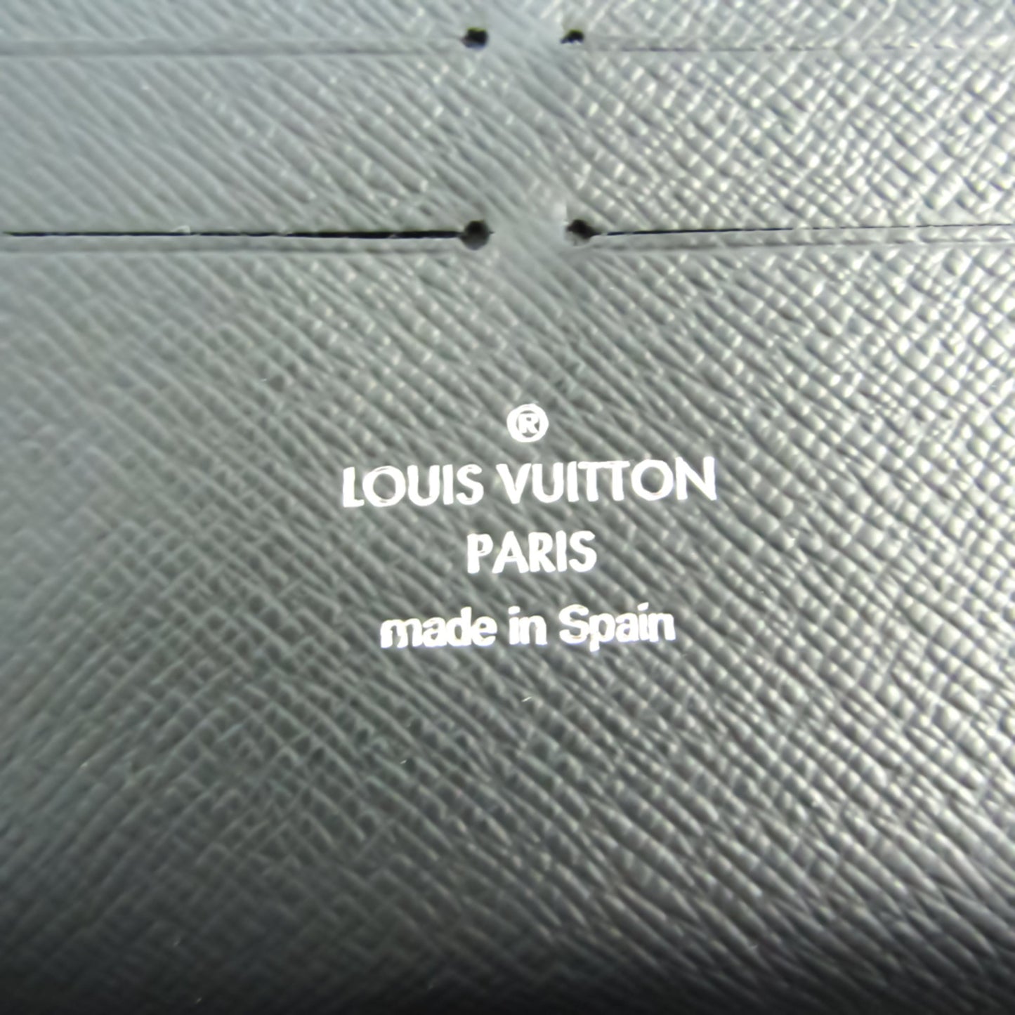 Louis Vuitton Zippy organizer Wallet