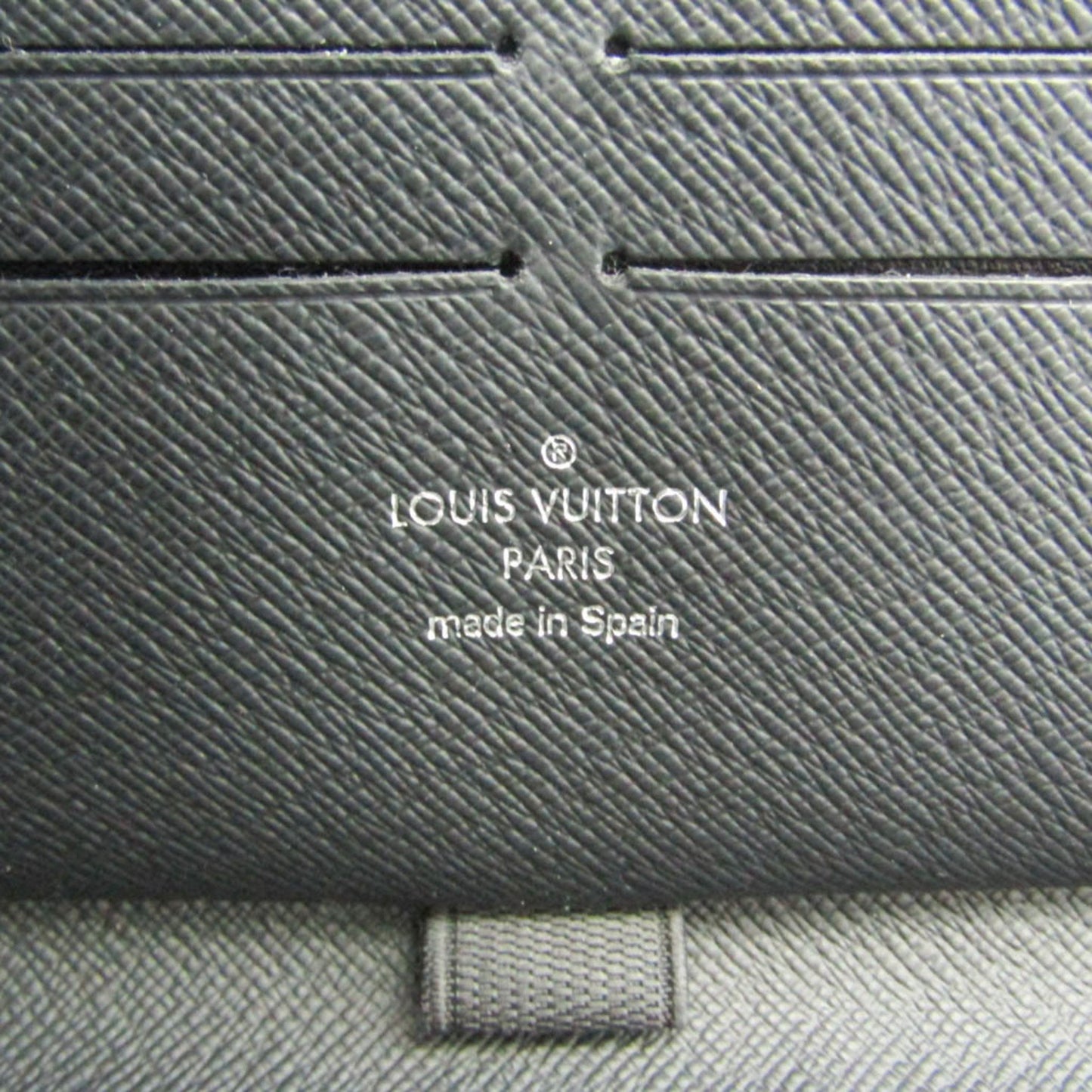 Louis Vuitton Zippy organizer Wallet