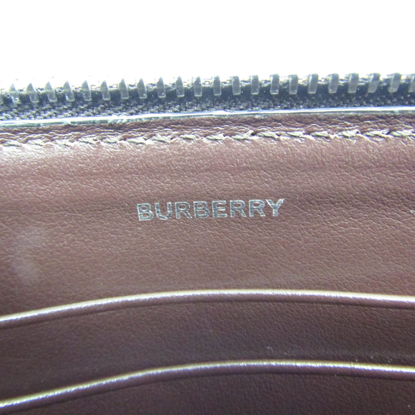 Burberry clutch