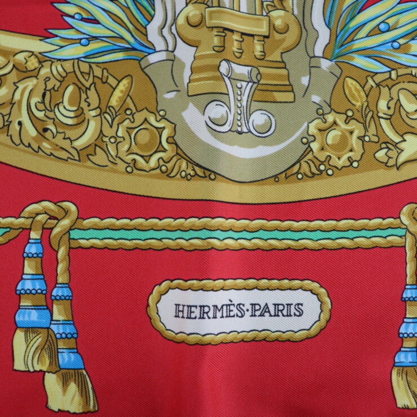 Hermès Carré 90 Scarf