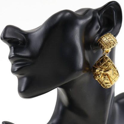 Chanel Quilted Earring