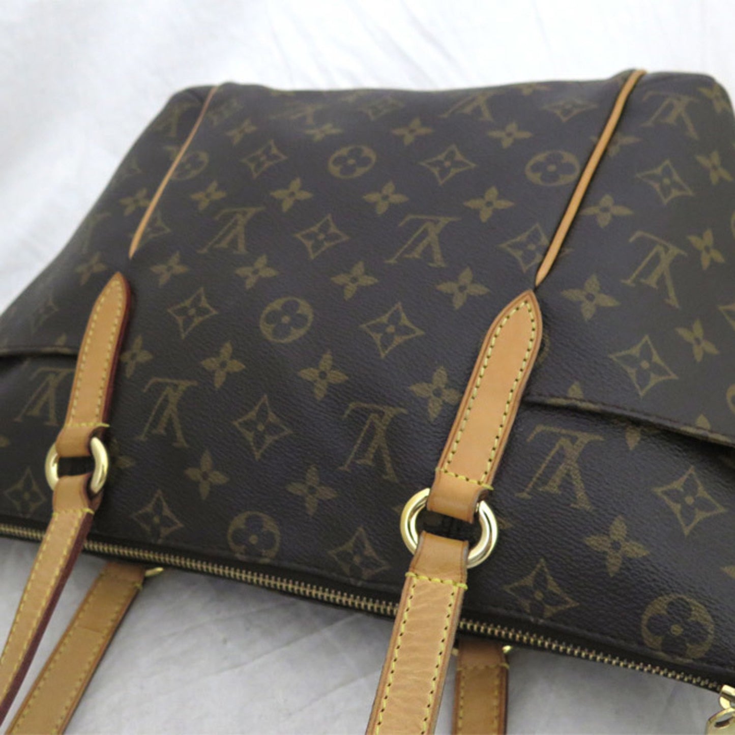 Louis Vuitton Totally Shoulder Bag