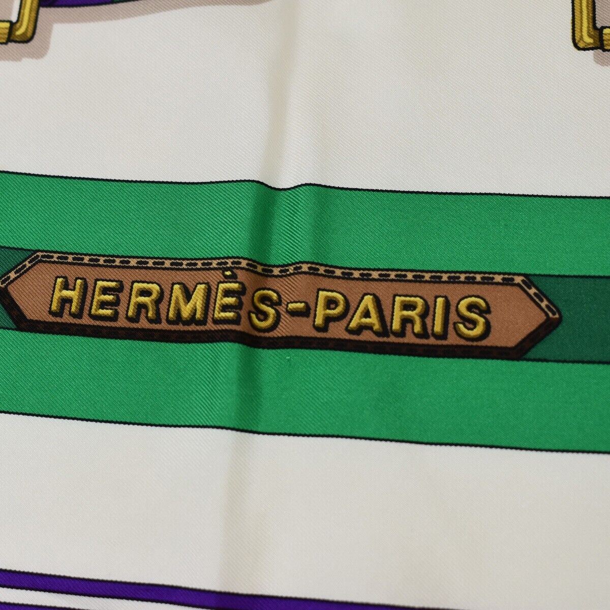 Hermès Carré 90 Scarf