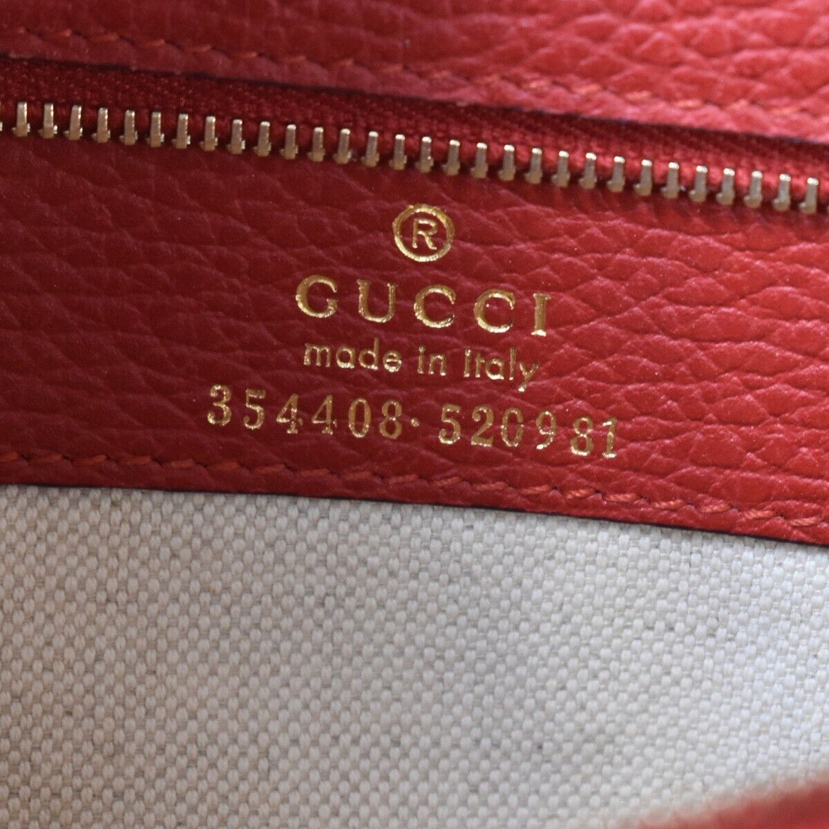 Gucci Swing Shoulder Bag