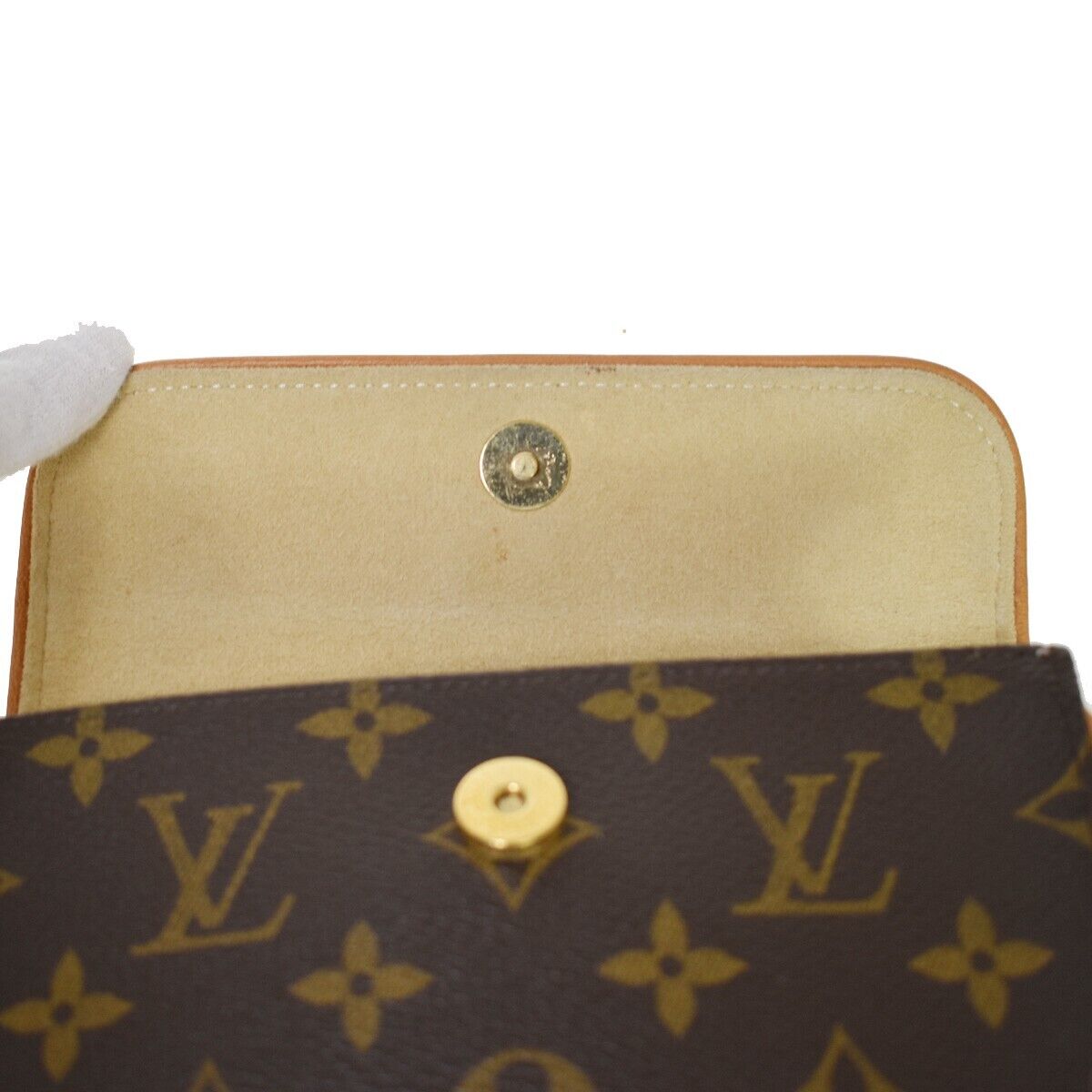 Louis Vuitton Florentine Clutch