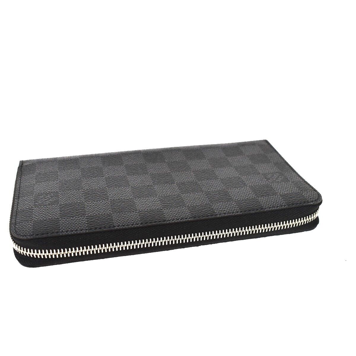 Louis Vuitton Zippy organizer Wallet