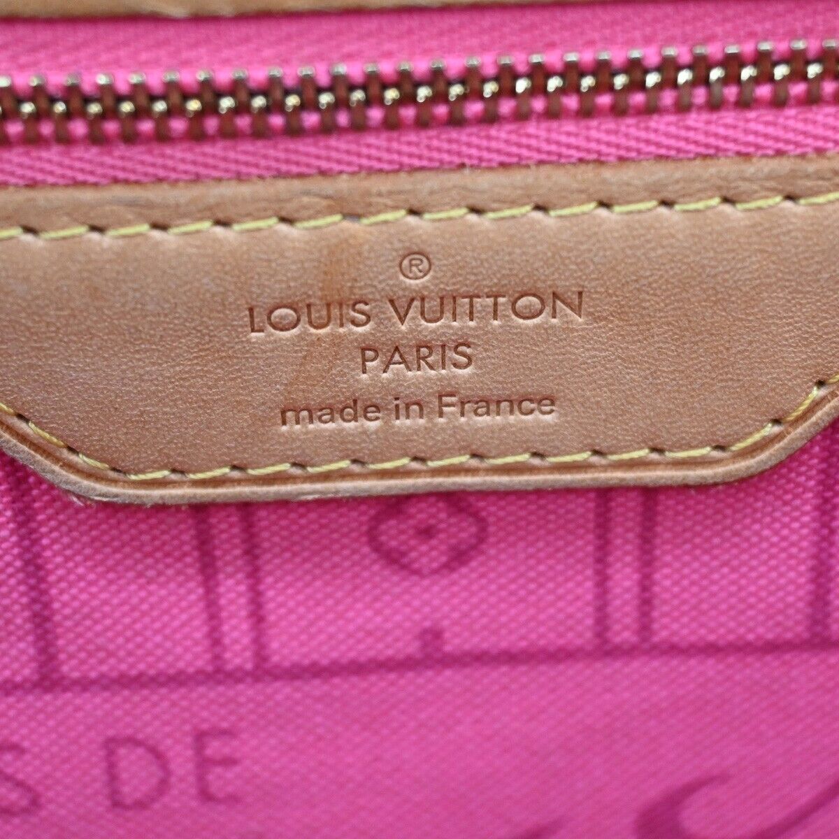 Louis Vuitton Neverfull MM Tote Bag