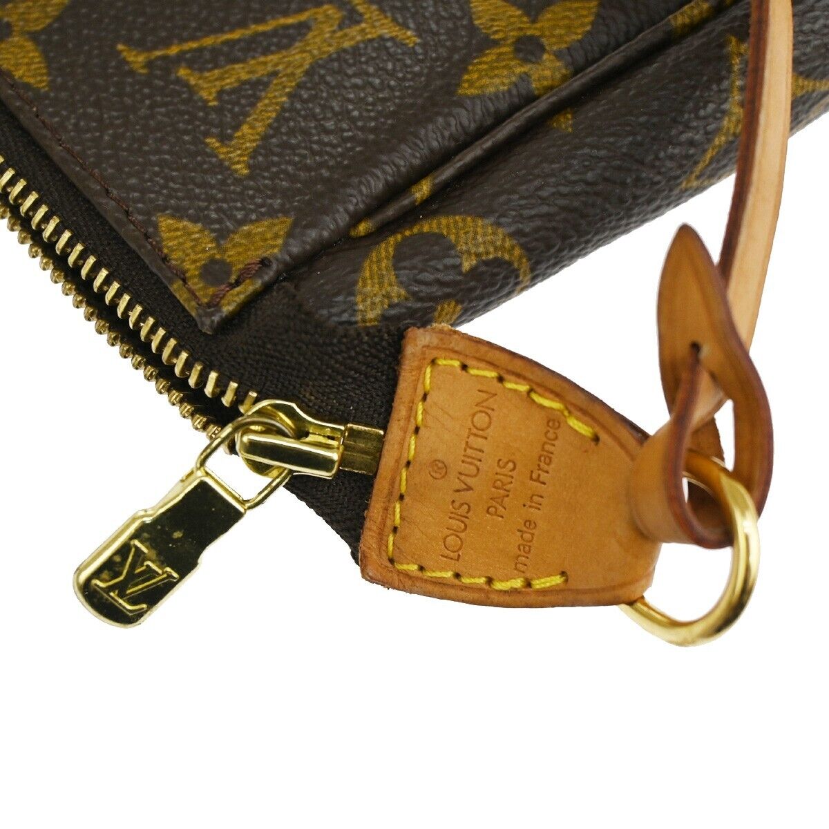 Louis Vuitton Pochette accessoires Clutch