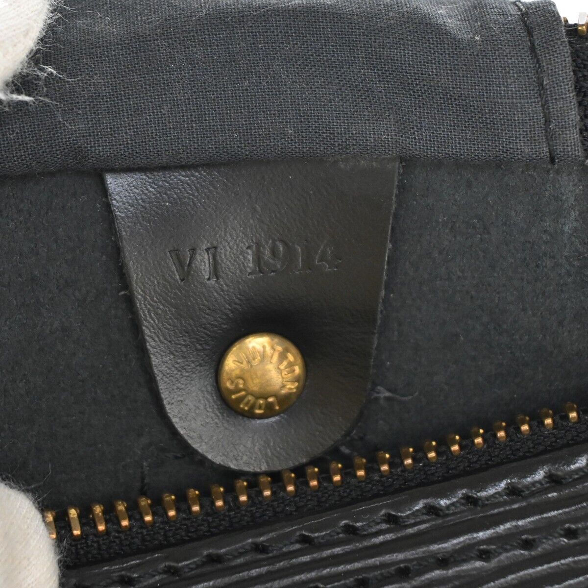 Louis Vuitton Speedy 30 Handbag