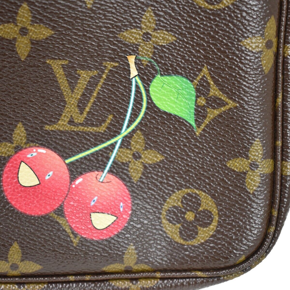 Louis Vuitton Pochette accessoires Clutch