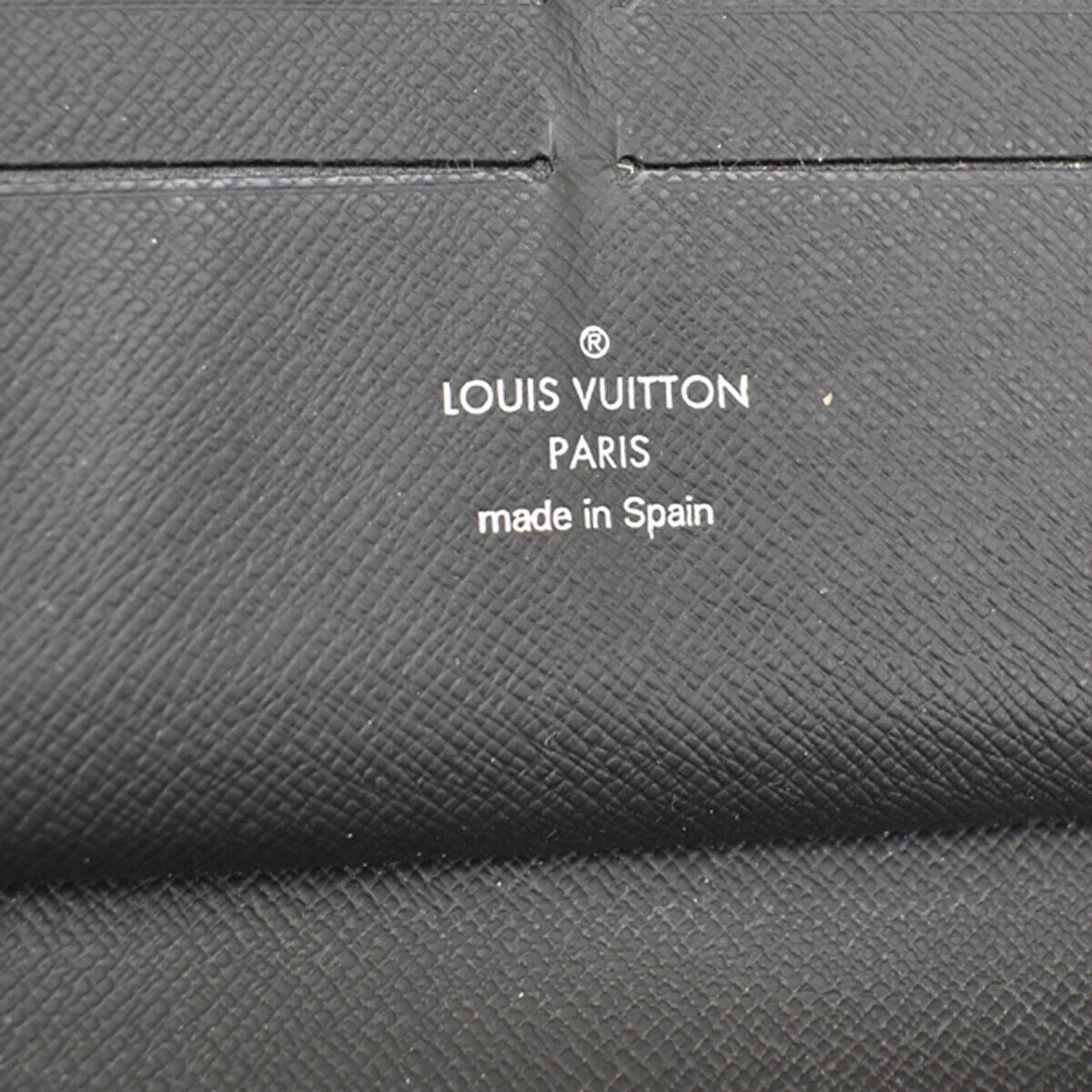 Louis Vuitton Zippy organizer Wallet