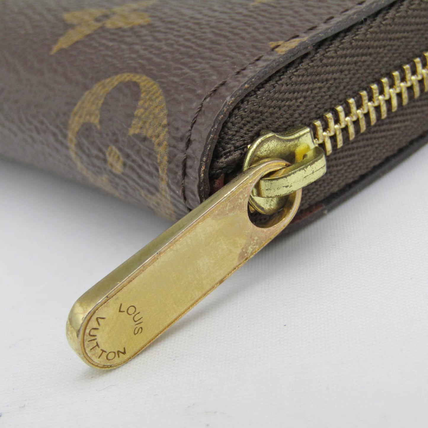 Louis Vuitton Zippy coin purse wallet