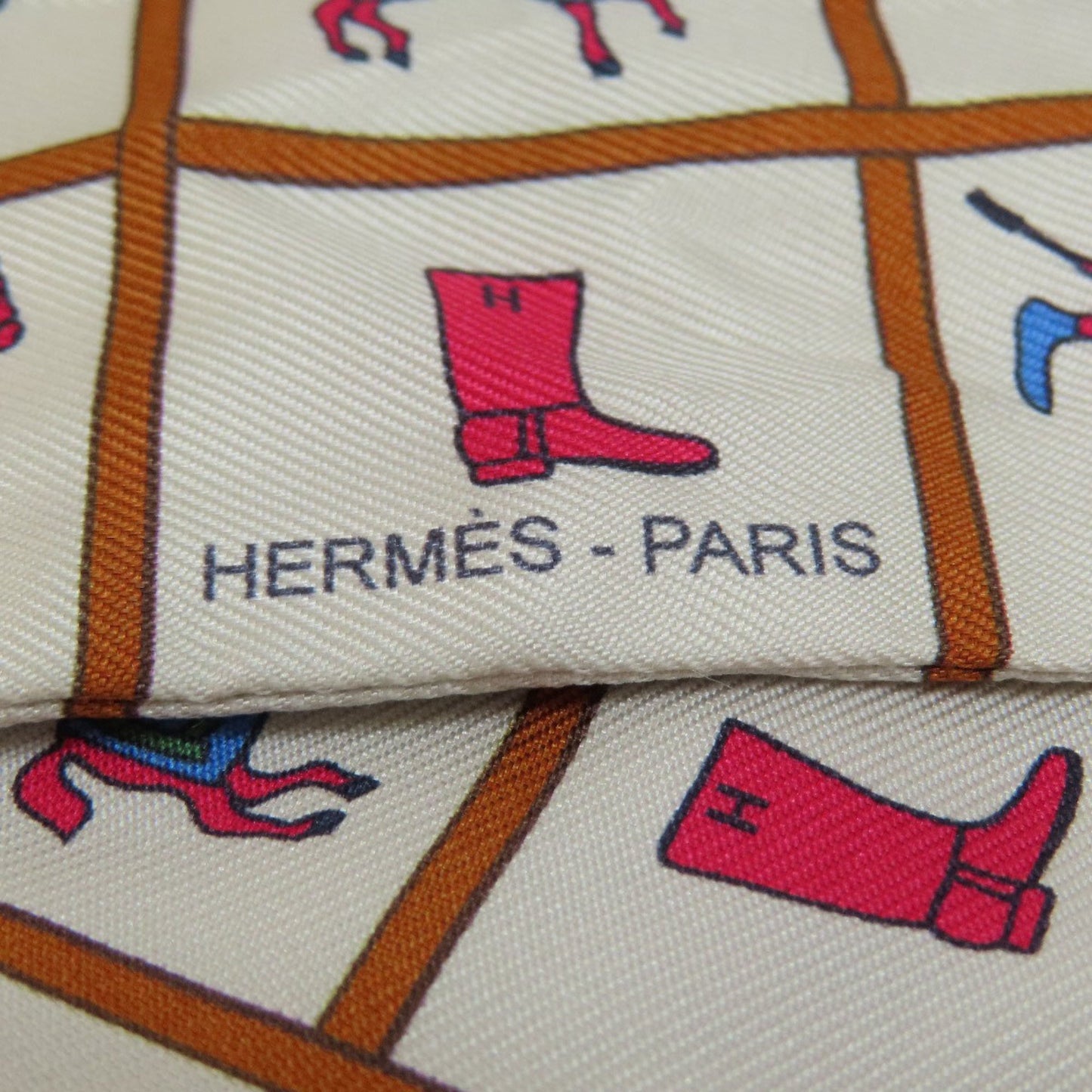 Hermès Twilly Scarf