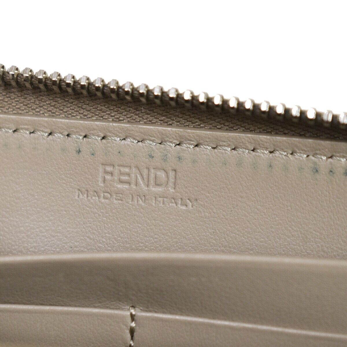 Fendi -- Wallet