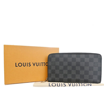 Louis Vuitton Zippy organizer Wallet