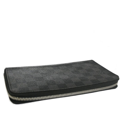 Louis Vuitton Zippy organizer Wallet