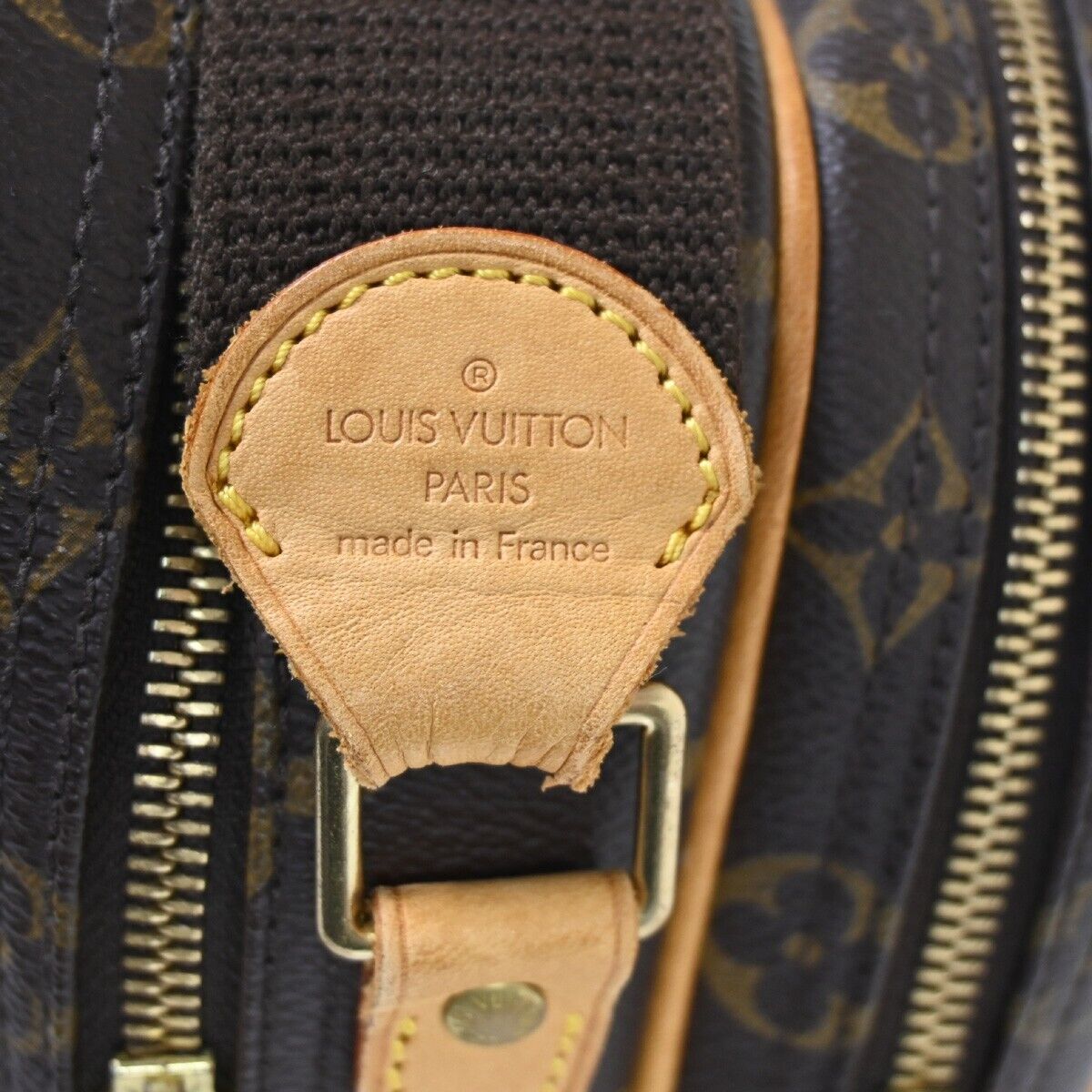 Louis Vuitton Reporter pm Shoulder Bag