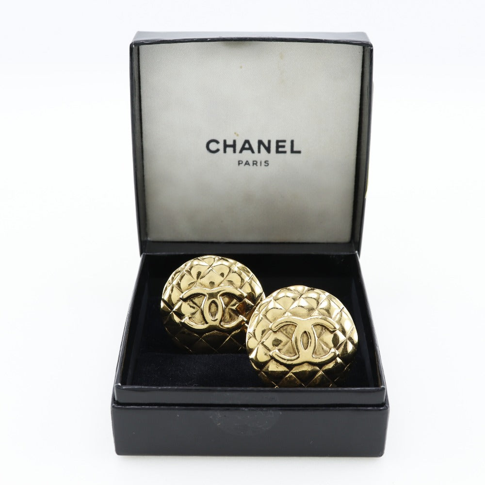 Chanel Matelassé Earring