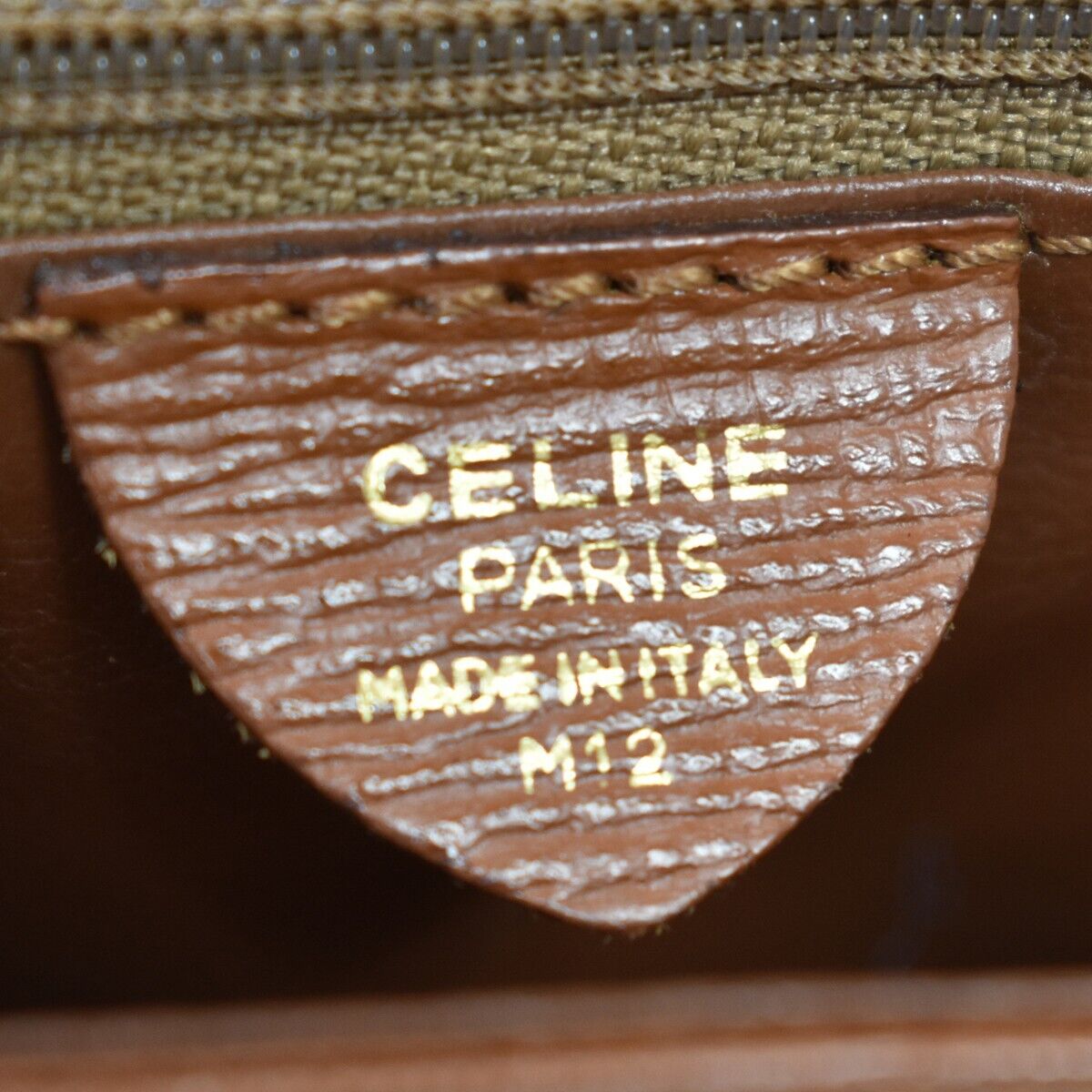 Céline Logo du cercle Shoulder Bag