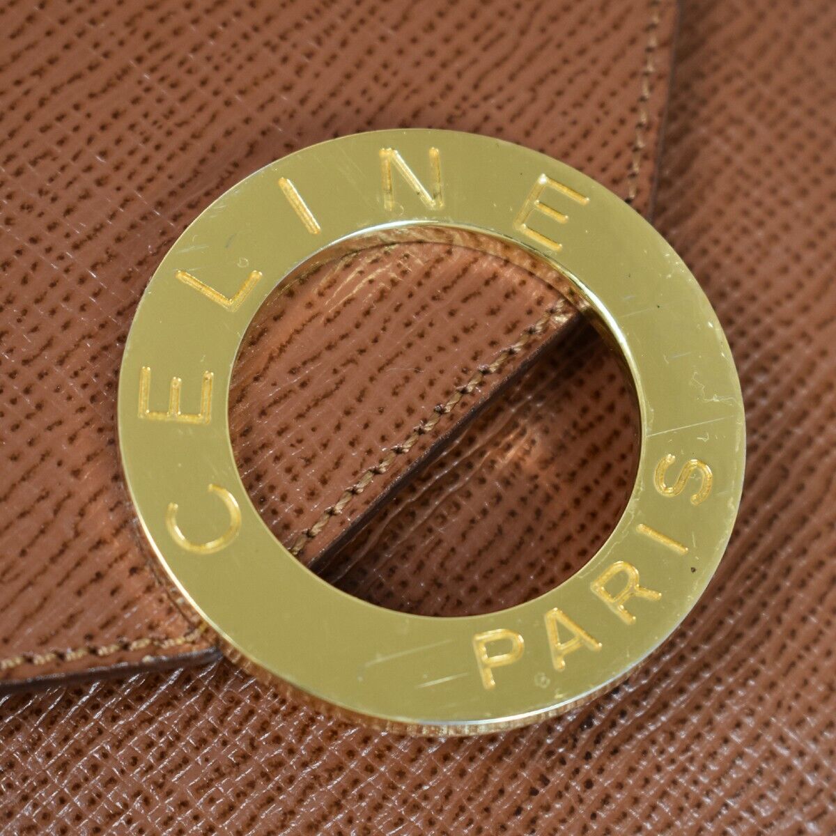 Céline Logo du cercle Shoulder Bag