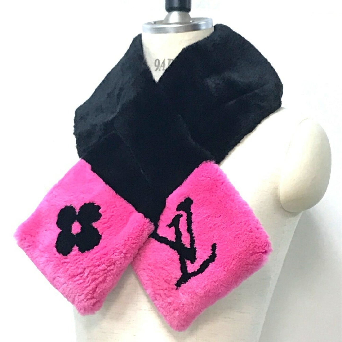 Louis Vuitton Scarf