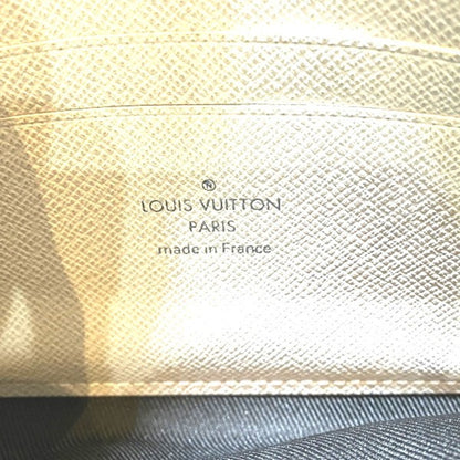 Louis Vuitton Discovery Wallet