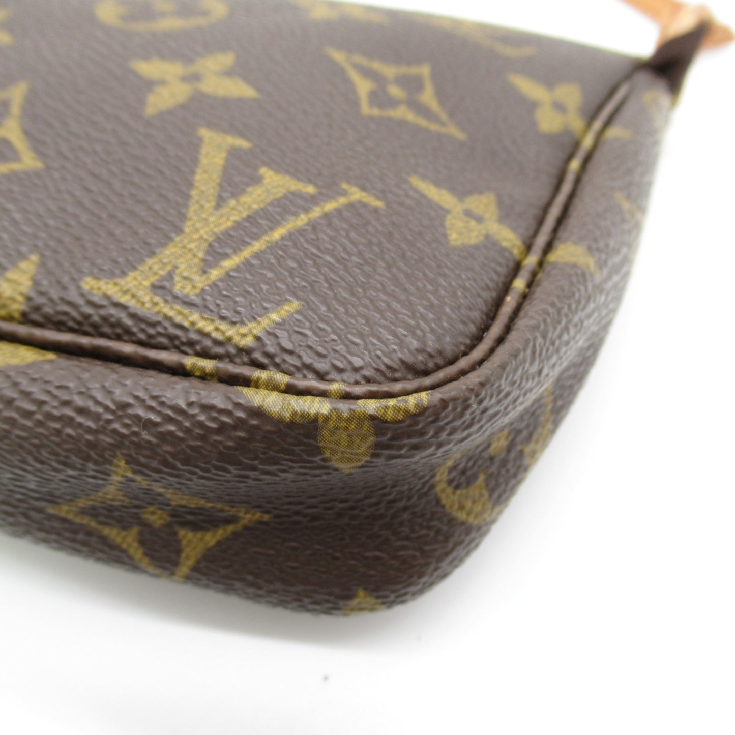 Louis Vuitton Pochette accessoires Shoulder Bag