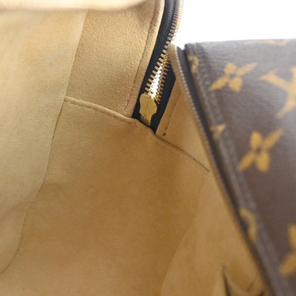 Louis Vuitton Cite Shoulder Bag