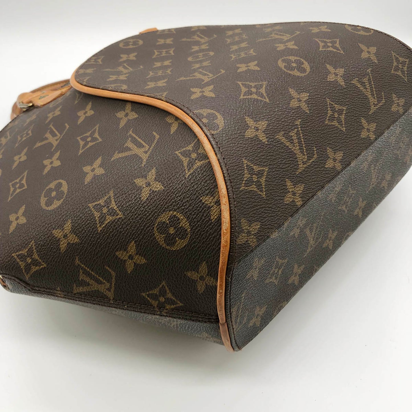 Louis Vuitton Ellipse handbag