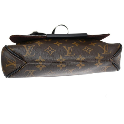 Louis Vuitton District Shoulder Bag