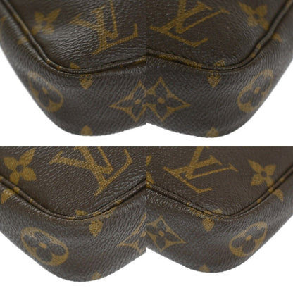 Louis Vuitton Pochette accessoires Clutch