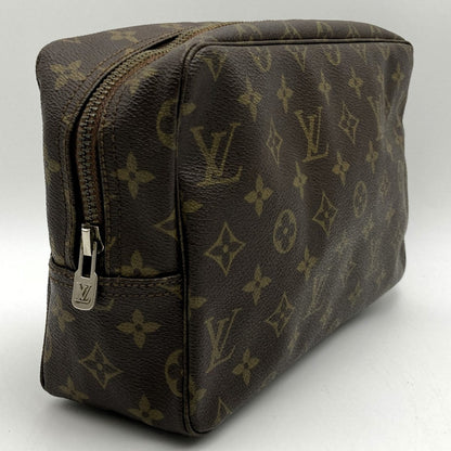 Louis Vuitton Trousse de Toilette Clutch