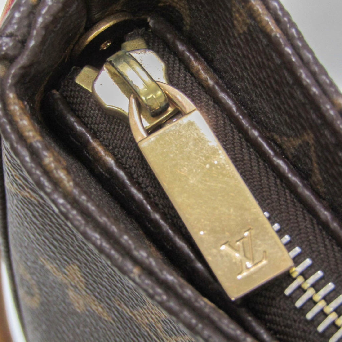 Louis Vuitton Looping Handbag