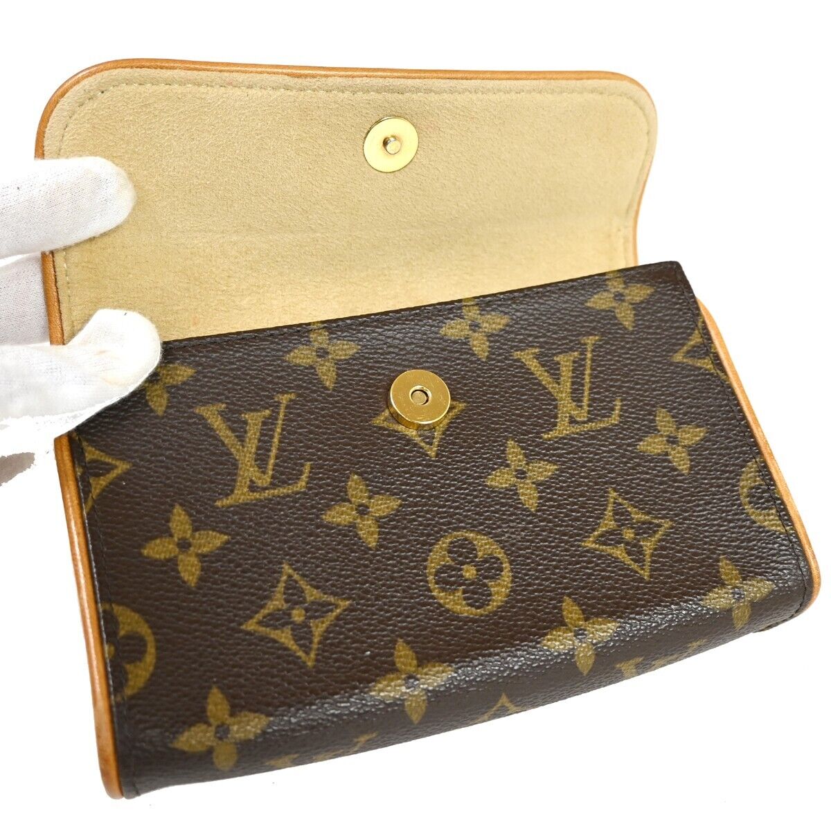 Louis Vuitton Pochette florentine Clutch