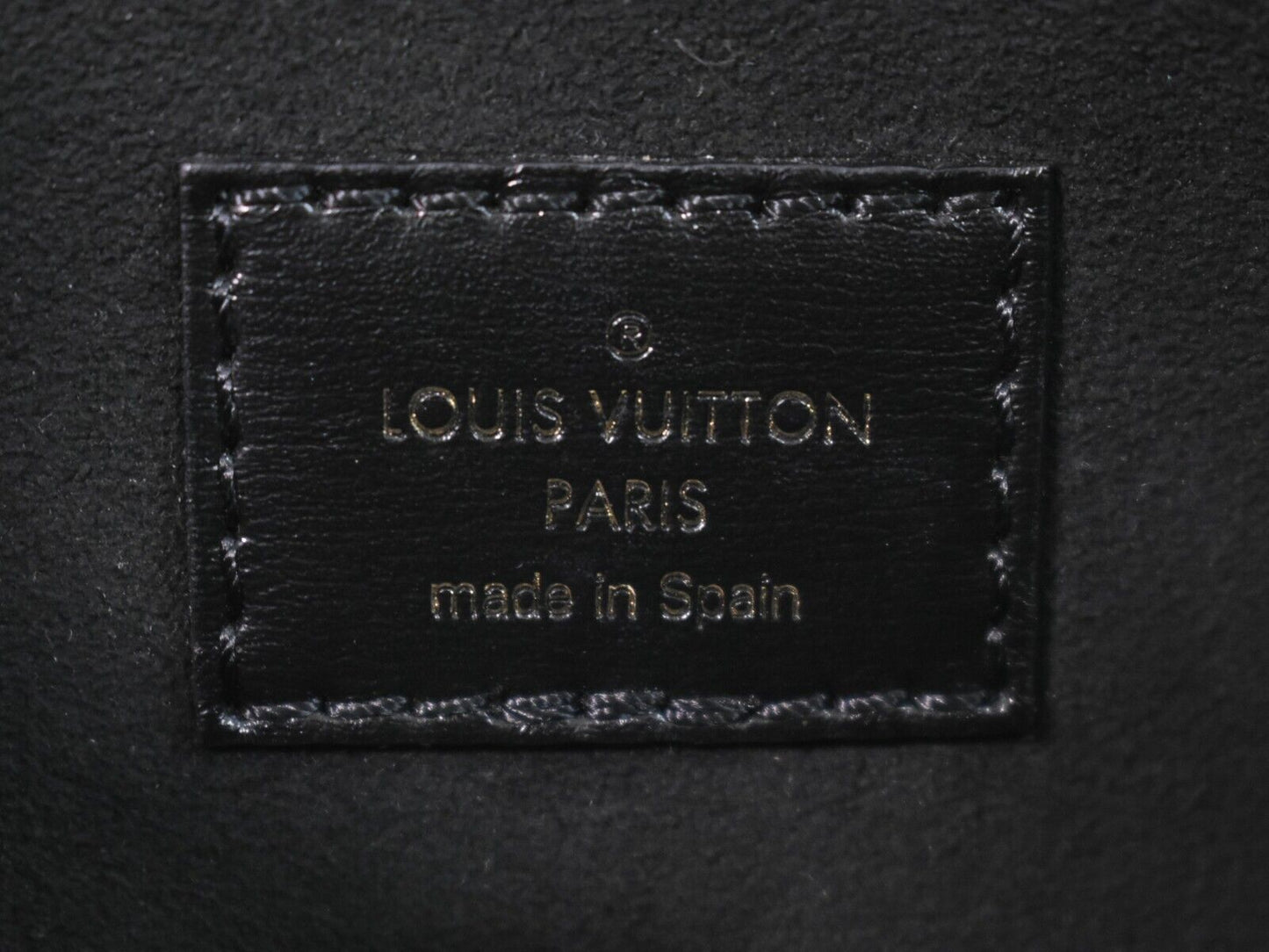 Louis Vuitton Neverfull MM Tote Bag