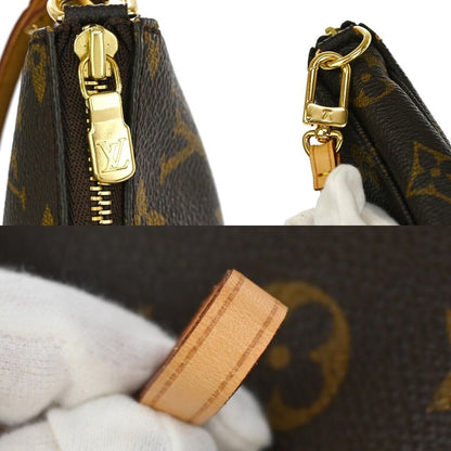 Louis Vuitton Pochette accessoires Clutch