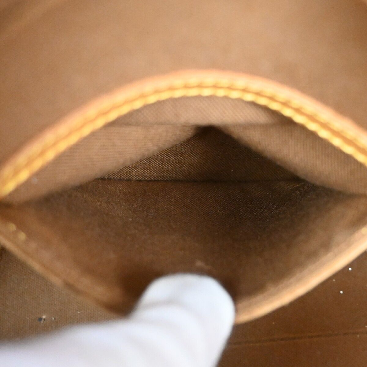 Louis Vuitton Ellipse PM Handbag