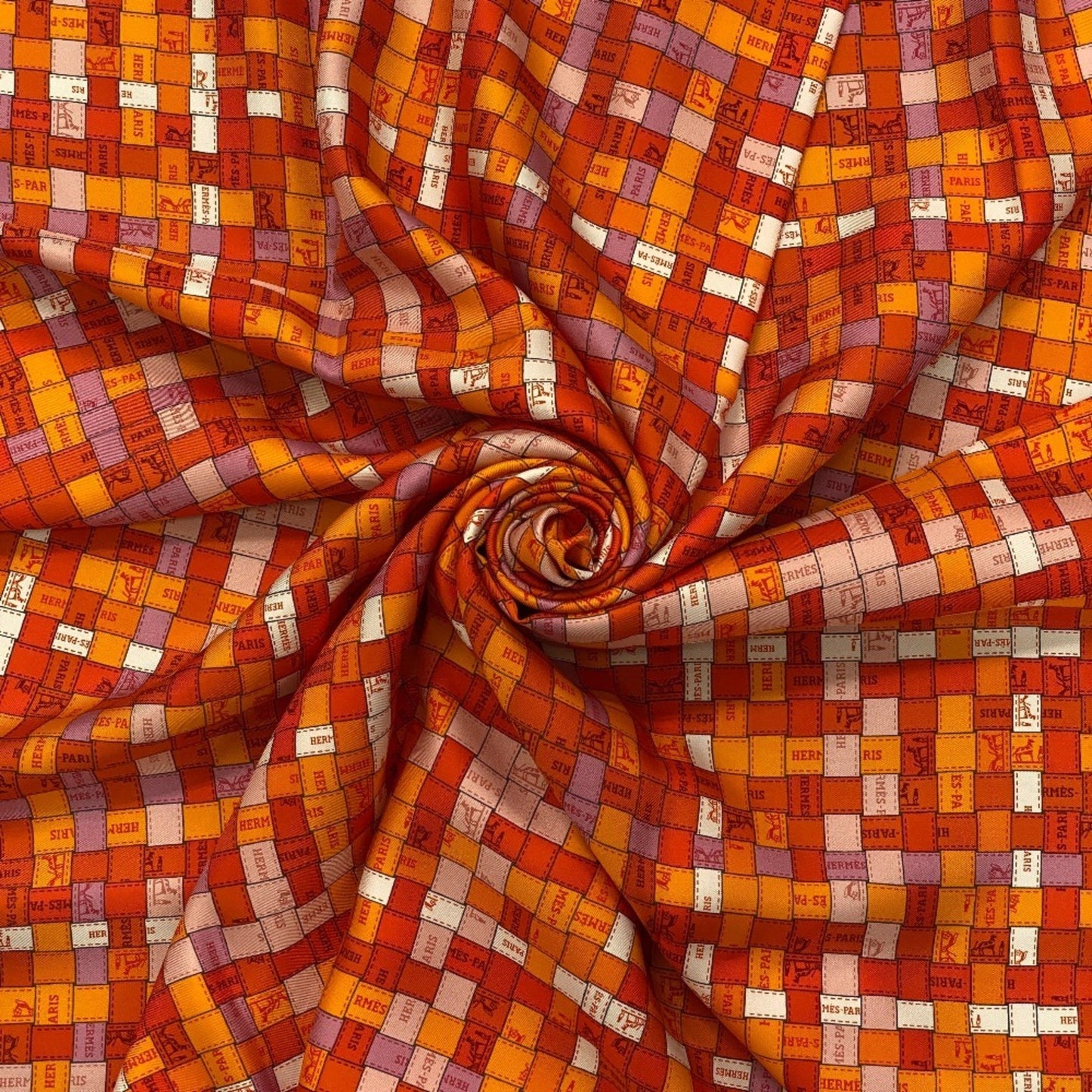 Hermès Carré 90 Scarf