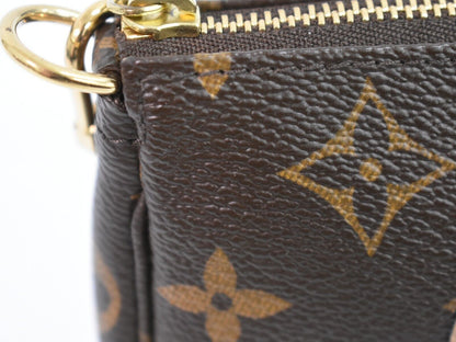 Louis Vuitton Mini Pochette Accessoires Clutch