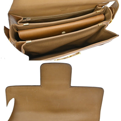 Céline Macadam shoulder