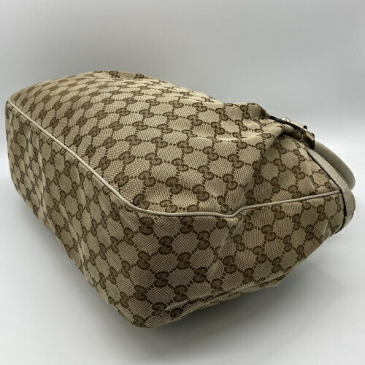 Gucci Sukey Handbag