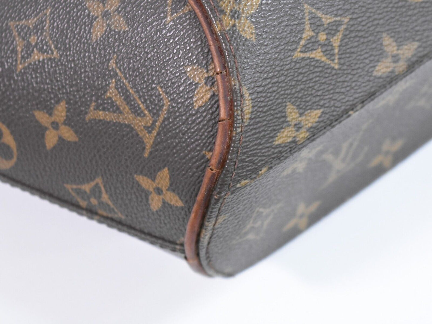 Louis Vuitton Ellipse Handbag