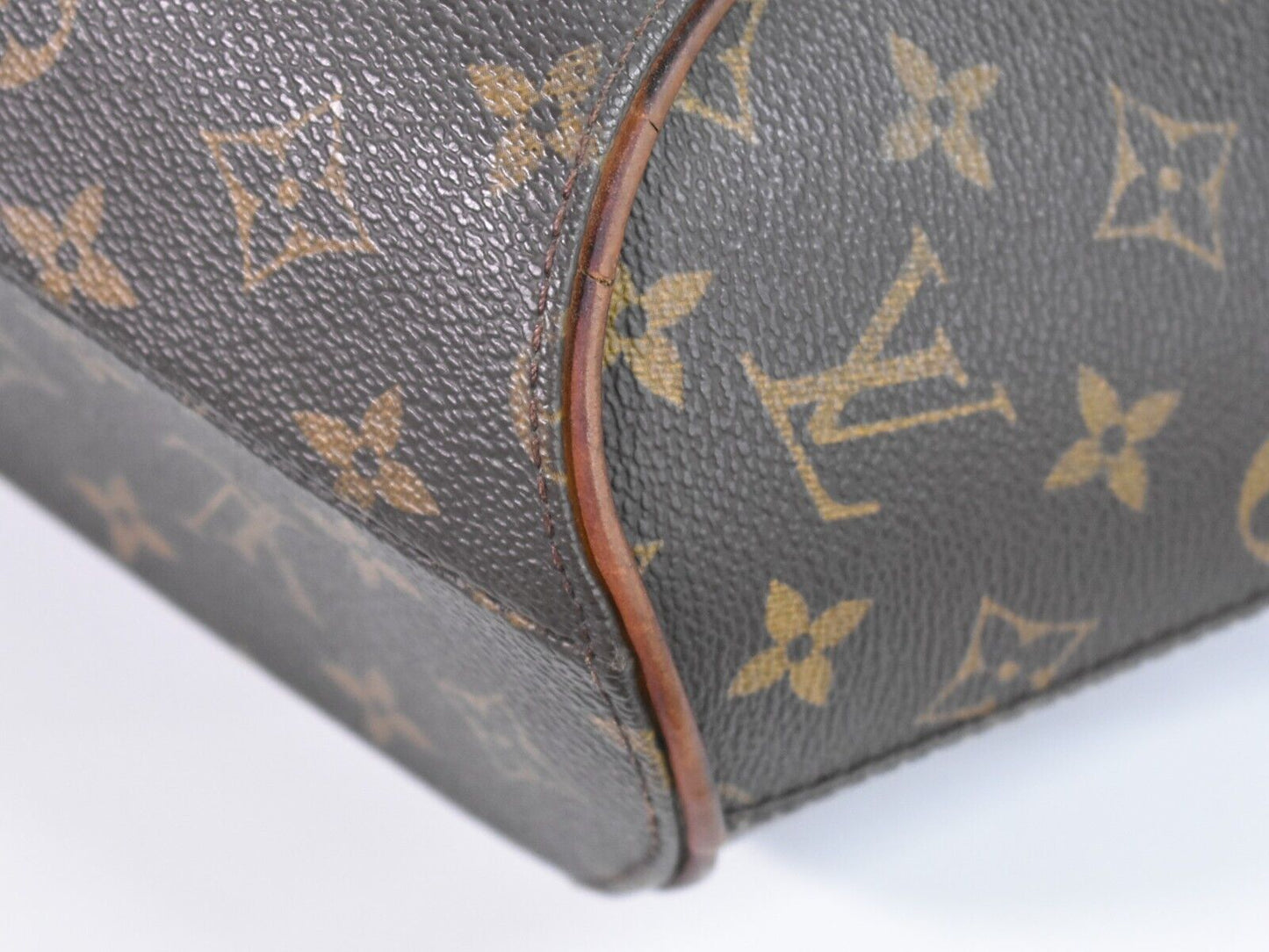 Louis Vuitton Ellipse Handbag