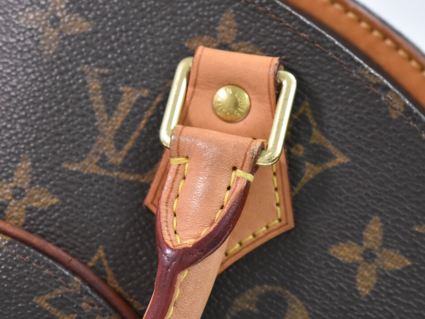 Louis Vuitton Ellipse Handbag