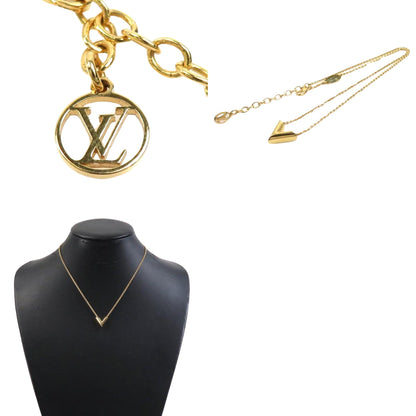 Louis Vuitton Essential V Necklace