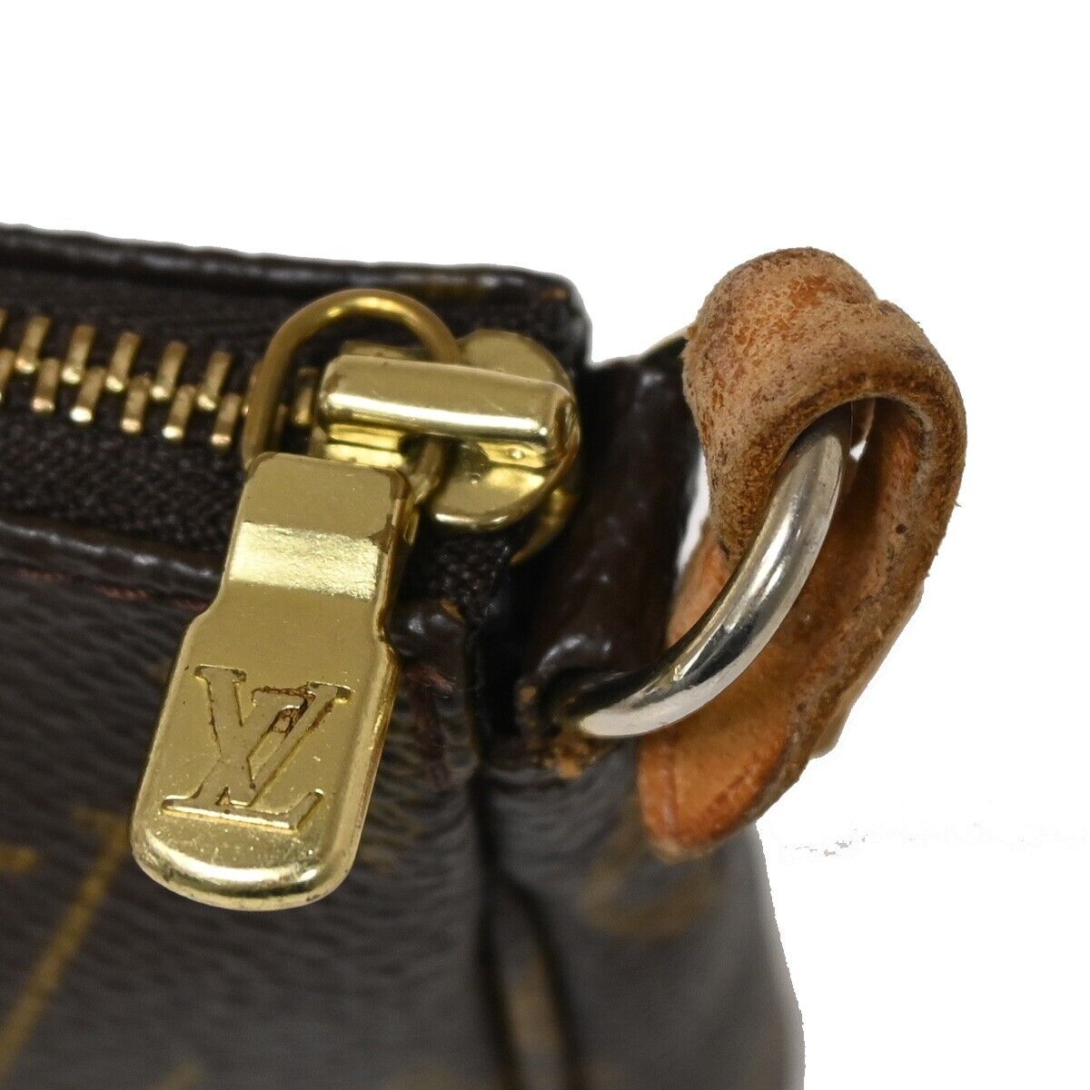 Louis Vuitton Pochette accessoires Clutch