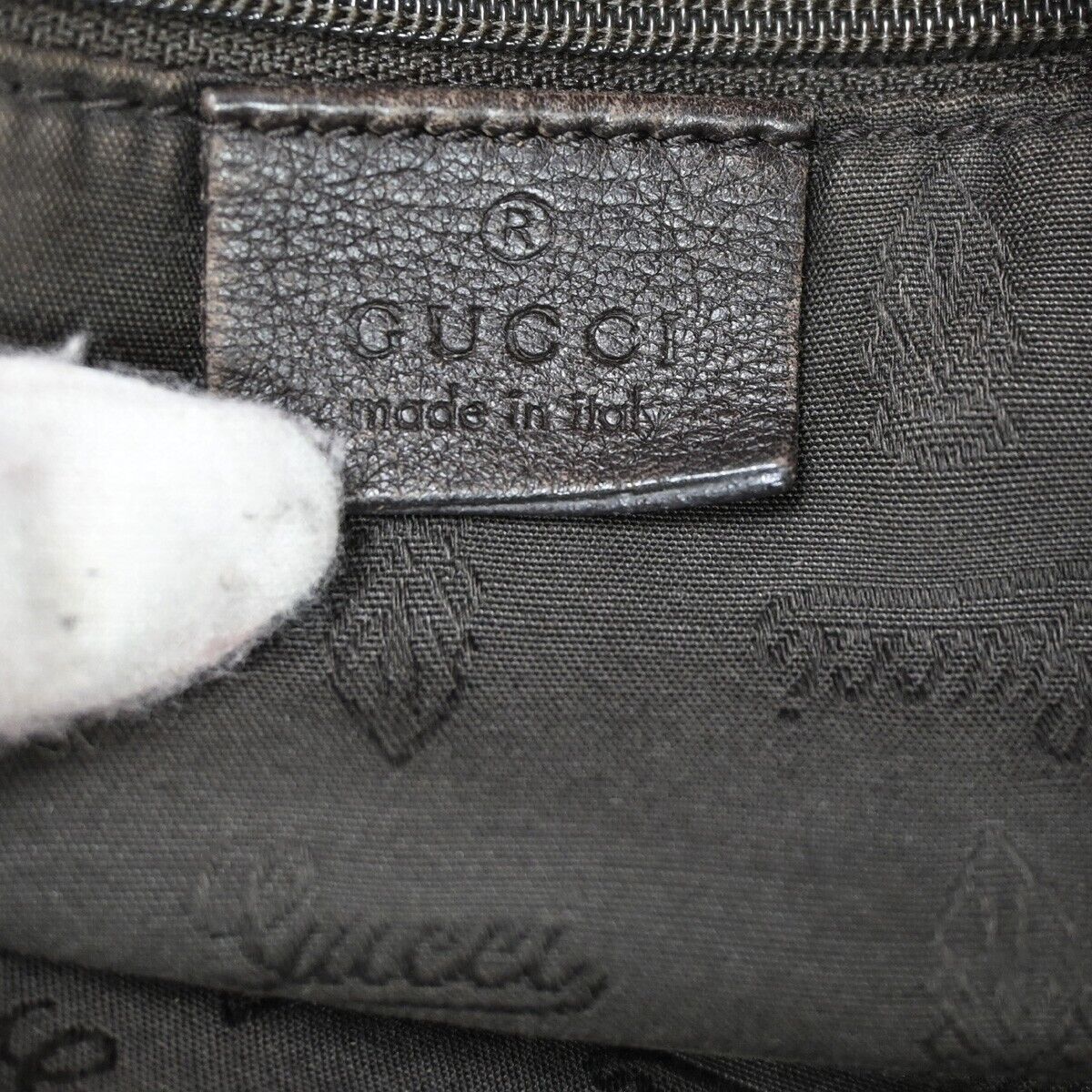 Gucci Sukey Shoulder Bag