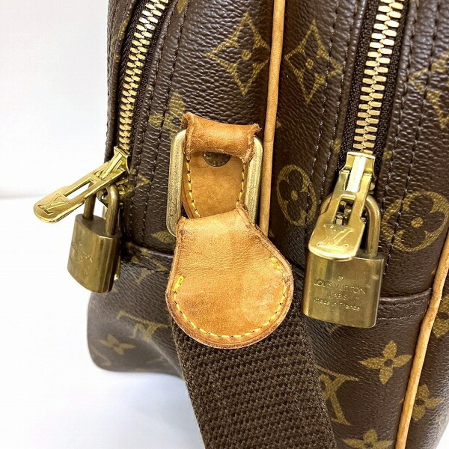 Louis Vuitton Reporter Shoulder Bag