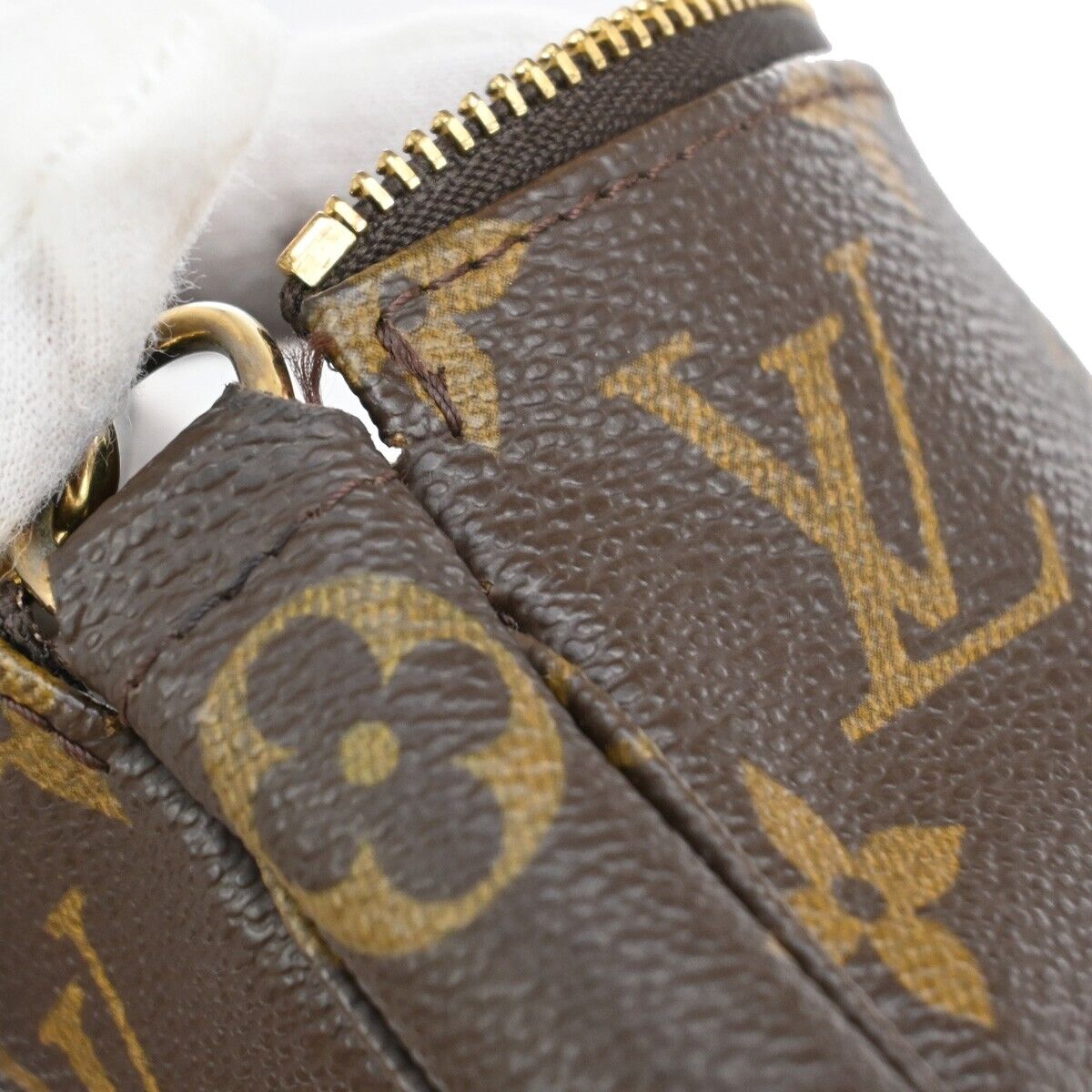 Louis Vuitton Pochette accessoires Clutch